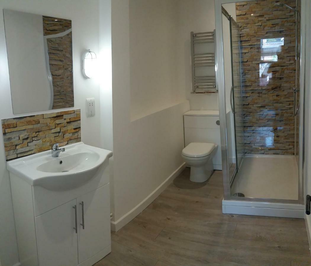 Cotswold Aparthotel Stroud  Exterior foto